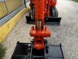 HITACHI EX30U GIROSAGOMA